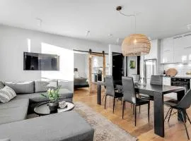 Spacious 3BR Location free park
