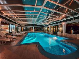 Villa Casa with indoor pool, hotell sihtkohas Krilo