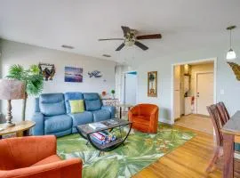 Walk Dtwn Pet-Friendly Townhome in Rockport