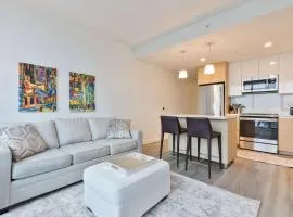 Luxury Apt Downtown