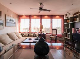 By Plaza de Espa&ntilde;a overlooking Parque Mar&iacute;a Luisa, spahotell i Sevilla