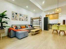 LOFT 1 - Space & Conform Close To Center