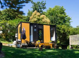 Tiny Home in Warburton Victoria by Tiny Away, hotel v destinácii Warburton
