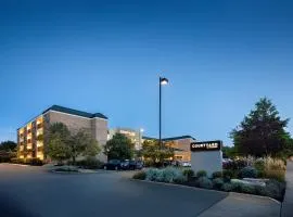 Courtyard Cleveland Beachwood