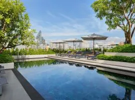 Madi Paidi Bangkok, Autograph Collection