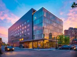 The Envoy Hotel, Autograph Collection