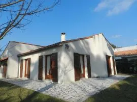 Maison à 8min de plage Giraudière