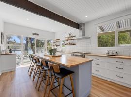 Paradise Retreat Lakehouse - Jamieson - Sleeps 10, vila v destin&aacute;cii Jamieson