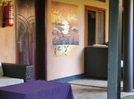 Gorilla African Guest House, hotel v mestu Entebbe