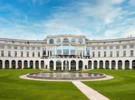 Powerscourt Hotel, Autograph Collection, hotel in Enniskerry