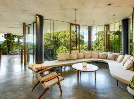 Planchonella House - Eco Stay de Luxe