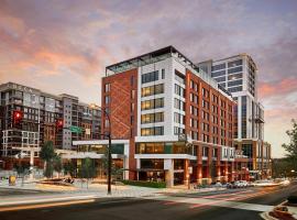 AC Hotel by Marriott Greenville, hotel poblíž Donaldson Center - GDC, Greenville