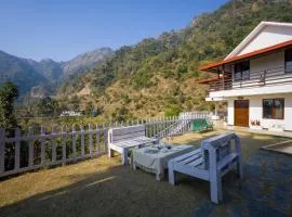 Alaya Stays Madhuram Pet-Friendly Hillside Retreat With Garden & Balcony