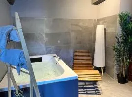 VILLA Como, Jacuzzi Spa and Private Pool