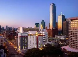 Courtyard by Marriott Dallas Downtown/Reunion District