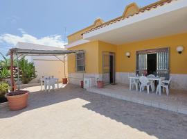 Casa Monsellato 1B SX a soli 120 mt dalla spiaggia Padula Fede di Punta Prosciutto, hotel en Punta Prosciutto