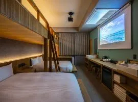 LACER OKINAWA NAHA Tomariport