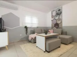 Jela Apartments