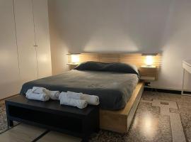 La Finestra su Savona, Appartamento Centrale, hotel in Savona