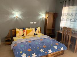 Milly Jay Hotel and Event Center, hotel en Ampabami