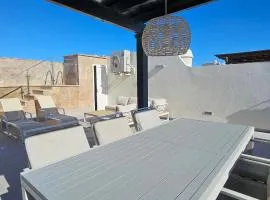 Apartamentos Paraíso Vera Playa, Ed Nuku Hiva, Atico H con Piscina Privada en solárium, a pie de playa, WIFI