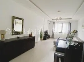 Jais Luxury Point E