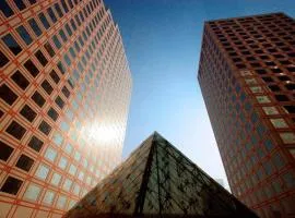 Sheraton Ningbo Hotel - Tianyi Square