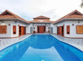 D Pool Villa Pattaya