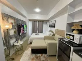 Premium Affordable Condo by Premium Living