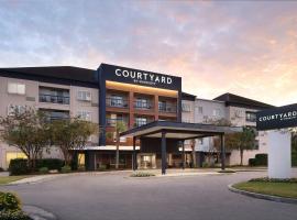 Courtyard by Marriott Myrtle Beach Broadway，位于默特尔比奇的酒店