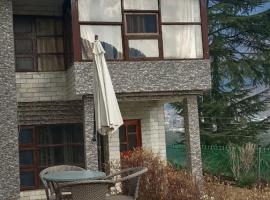 Mahtma INN, hotel in Chhaprauli