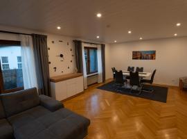 Ferienwohnung Am Schillerfelsen Dahn, place to stay in Dahn