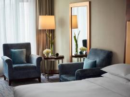 Renaissance Wuhan Hotel, hotel in Wuhan