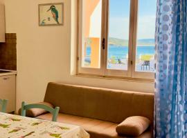 Approdoflat &ndash; hotel w mieście Isola Rossa