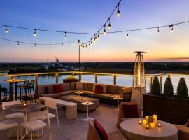 Aloft by Marriott Wilmington at Coastline Center، فندق في ويلمنجتون