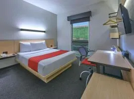 City Express by Marriott Ciudad de México Plaza Central