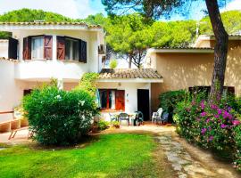 Sisters' House Walk to the Beach, Hotel in Pula