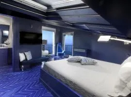 Estate4home - Villa Blue Skyline