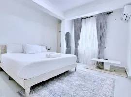 Stylish 2 Bedroom Apt Mombasa Pool, Gym, AC, Secure and Central