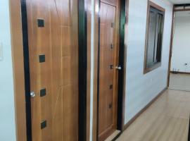 San Fernando Capitol Home Stay Letecia's Room, δωμάτιο σε οικογενειακή κατοικία σε San Fernando