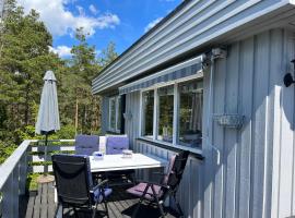 Lys og koselig hytte med flott utsikt og masse sol, ubytovanie s k&uacute;peľmi onsen v destin&aacute;cii Fredrikstad