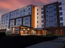 Courtyard by Marriott Indianapolis Fishers