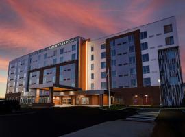 Courtyard by Marriott Indianapolis Fishers, hotelli kohteessa Fishers