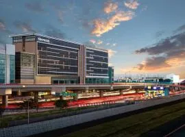 Sheraton Manila Hotel at Newport World Resorts、マニラにあるニノイ・アキノ国際空港 - MNLの周辺ホテル