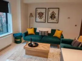 Luxury Apartment: city centre, stylish, modern