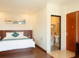 NOI BAI AIRPORT Hotel-内排华星酒店, hotel v Hanoji