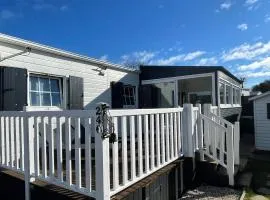 Mobil home avec piscine sur la côte de granit rose
