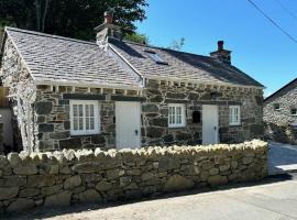 Stunning Cottage near Aber Falls, ξενοδοχείο σε Aber