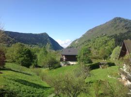 Gîte Le Wallis, hotel v destinaci Le Sappey-en-Chartreuse
