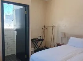 Cozy room in the Heart of Simon's Town